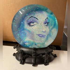 Haunted Mansion - Madame Leota Snow Globe